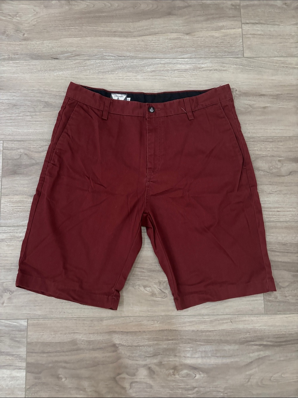 Volcom | Men's Burgundy Flat Front Shorts